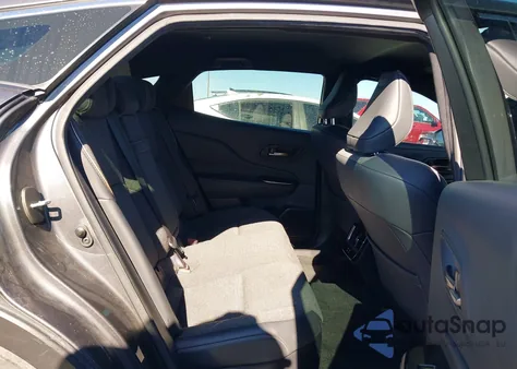 2024 Toyota Crown Xle из США, поврежденный, VIN JTDAAAAF8R3023449